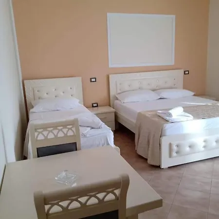 Hostel Anxhelo Bago