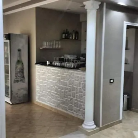 Anxhelo Hostel *